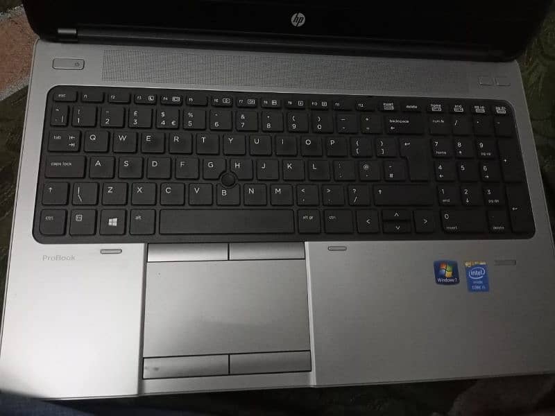 HP laptop i5 6th generation 8 gb RAM,256gb ssd new condition