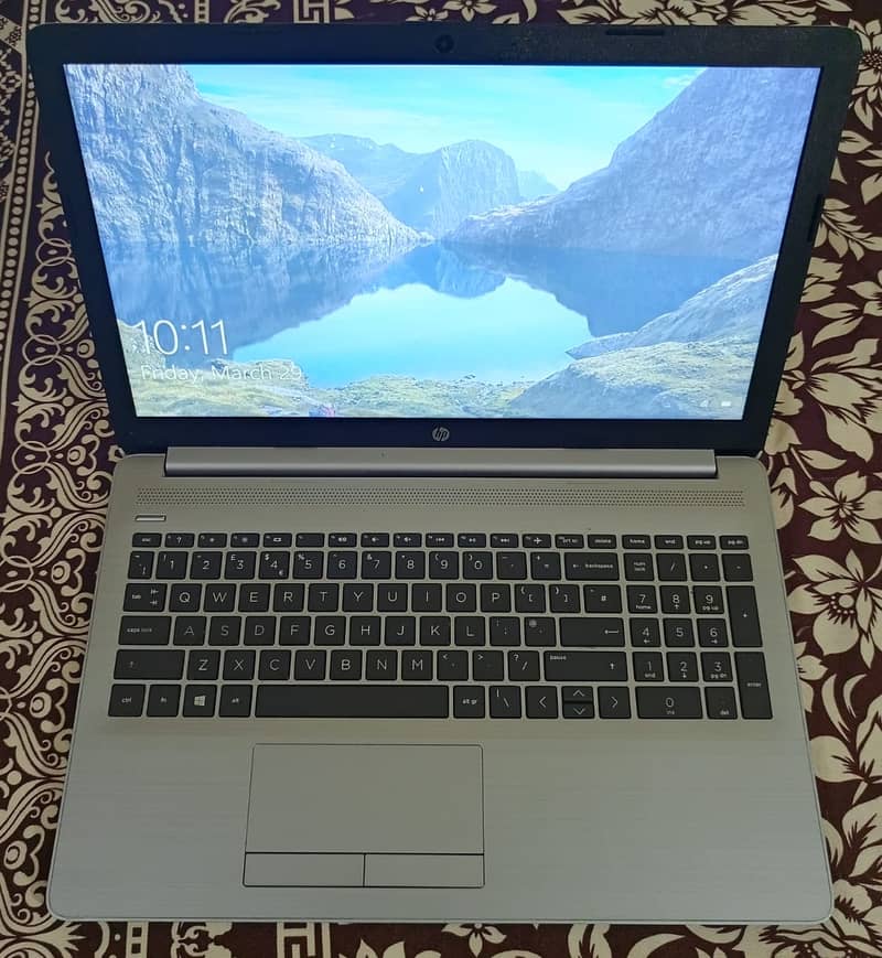 HP Ryzen 5 3500U= i7-10thGEN 2GB-RADEON 8GB-RAM 256GB-SSD 15.6" HD LED