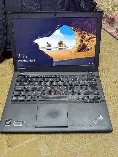 Lenevo thinkpad x240 corei5 4th gen 256ssd