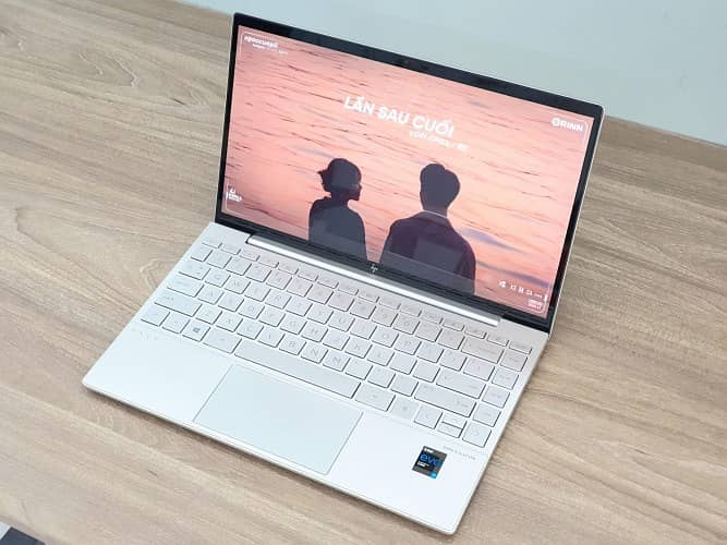HP Envy 13.3" Touchscreen Intel Evo Laptop - 11th Gen i7 i7-1165G7 Pro