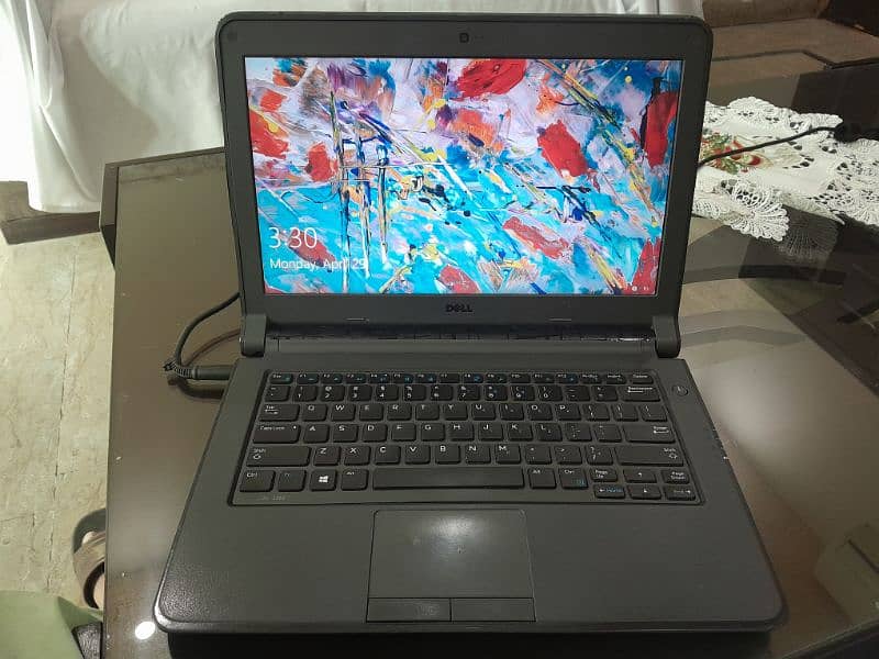 Dell Latitude 3350