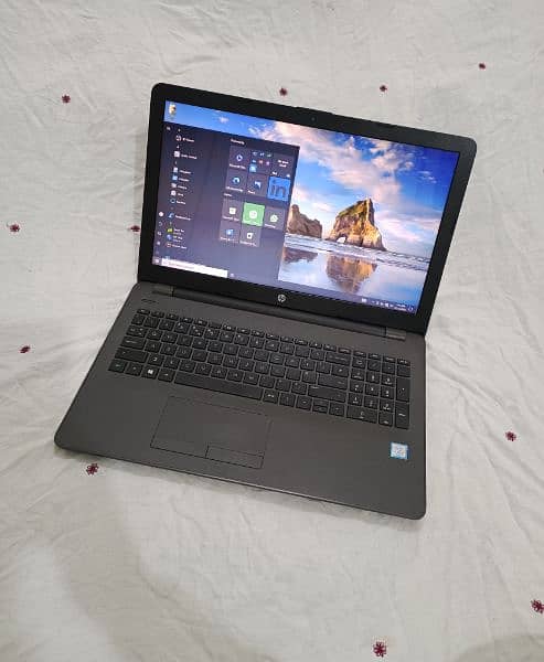 Hp Core i5-7th Gen 256GB SSD M2 Excellent NEw Conditions DDR4 8GB RAM