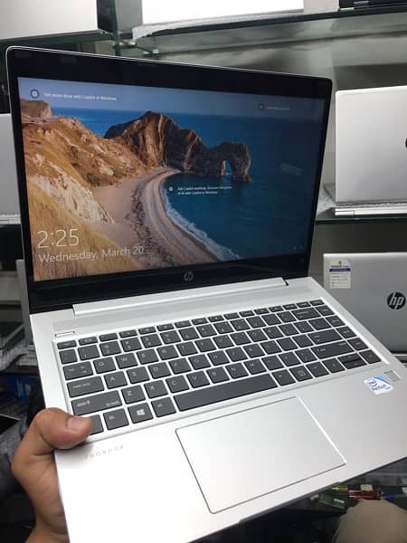 hp i5 8th gen fresh and slim