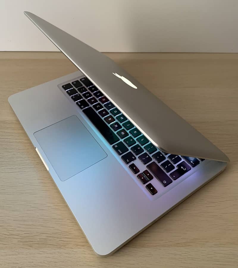 Apple MacBook Pro - 13