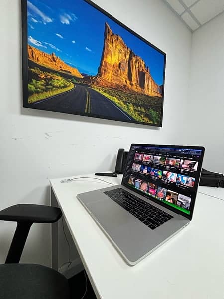 MacBook Pro 15 inch 2018 10/10