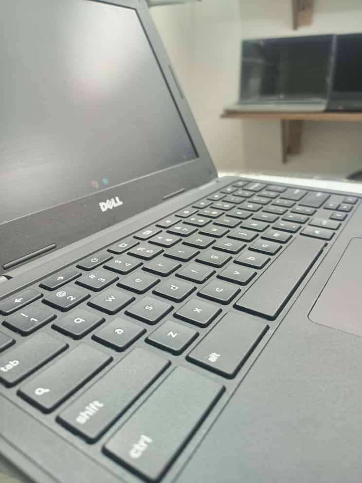 Dell ChromeBook 11 Model 3180 Windows 10 Installed