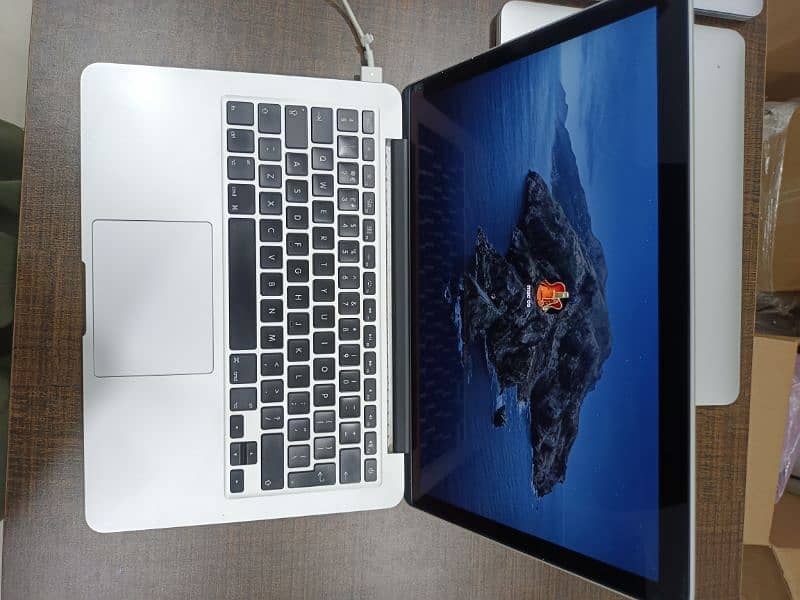MACBOOK PRO 2015 CTO MODLE 13 INCH CORE I7 3.1 16GB RAM 1TB SSD
