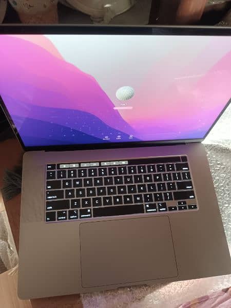 MACBOOK PRO LATE 2019 16 INCH CTO MODLE I7 6 CORE 2.6 32GB RAM 1TB SSD