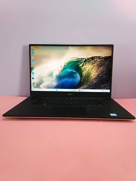 Dell XPS 15 7590