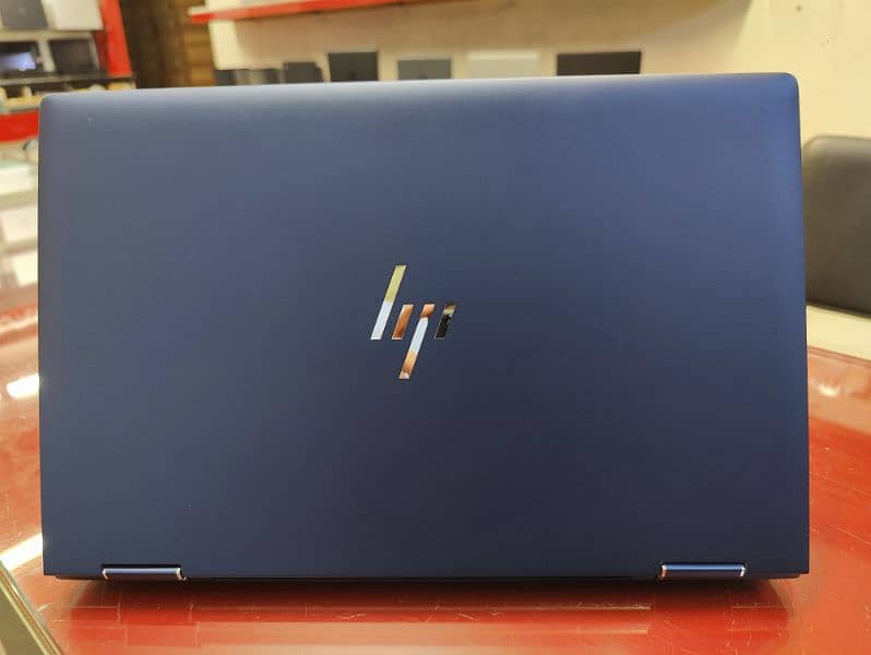 Hp Elite book Dragonfly x360 i7 11th gen ram 16gb SSD 512gb