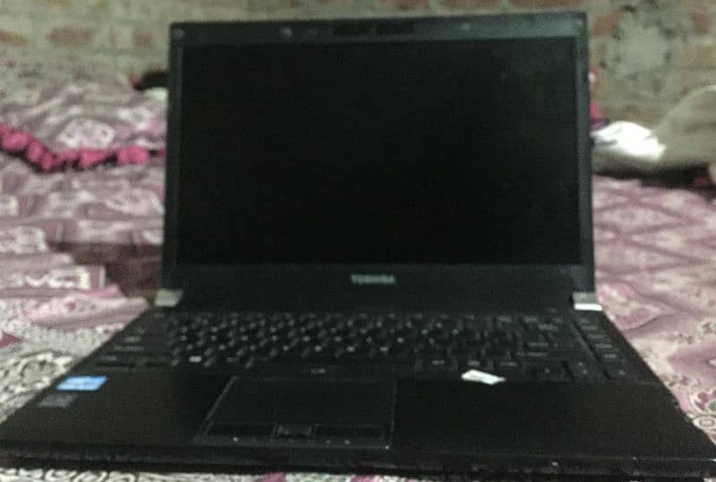 Toshiba i5 generation 3rdHard 4GB +500GB