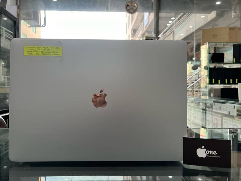 Macbook Pro 2019 16inch i9 32/1TB 4GB Card CTO