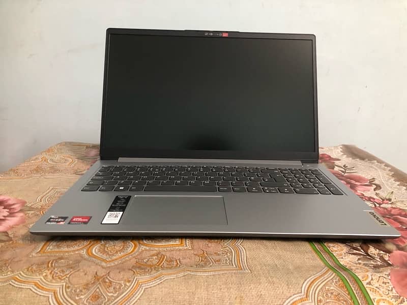Ideapad 1