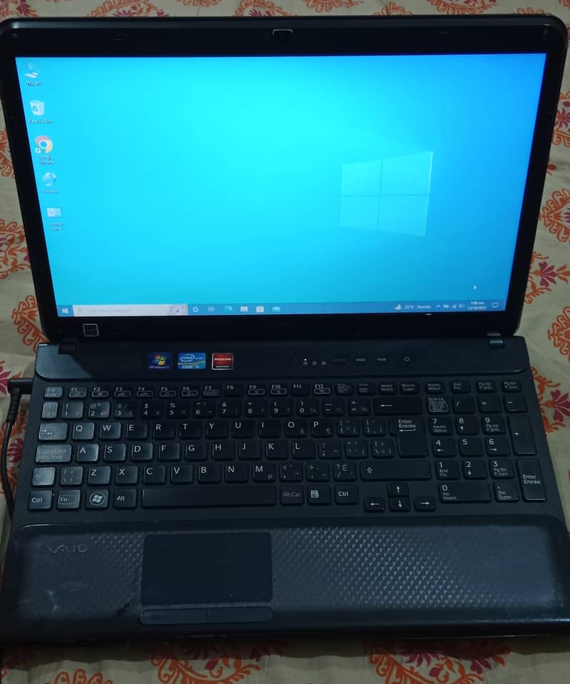 Sony vaio PCG-7161-13L -Intel i5- 2410M- Processor: 2.30 GHz RAM: 4GB