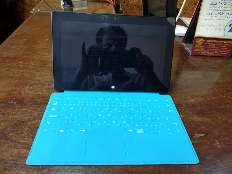 MICROSOFT SURFACE WINDOW 8pro