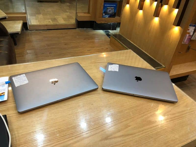 2015to 2020 Apple MacBook pro retina display core i5 i7 all