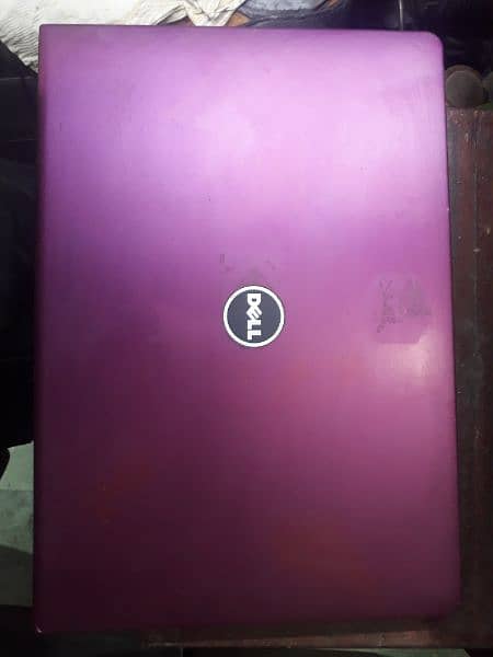 Dell vostro 3468 I7 7th gen 8gb 500 gb super