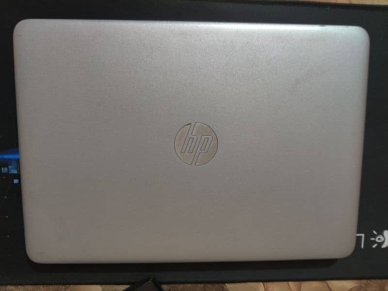 Hp Elitebook 840 G48gb Ram +ssd 256 and hard drive 500gb