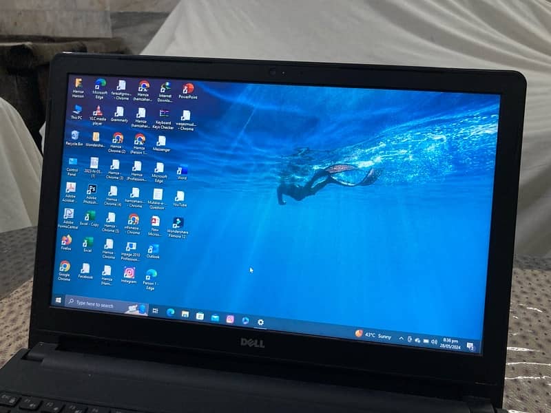 Dell laptop i3 5th generation all okay