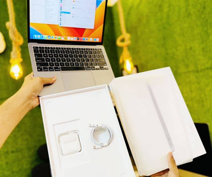 MacBook Pro m1 14 inch 2021 for sale