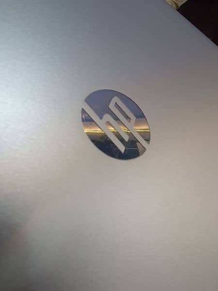 HP G3 840/Ci5 6th Gen/8gb /256gb SSD M. 2/hard opction/3hour battery