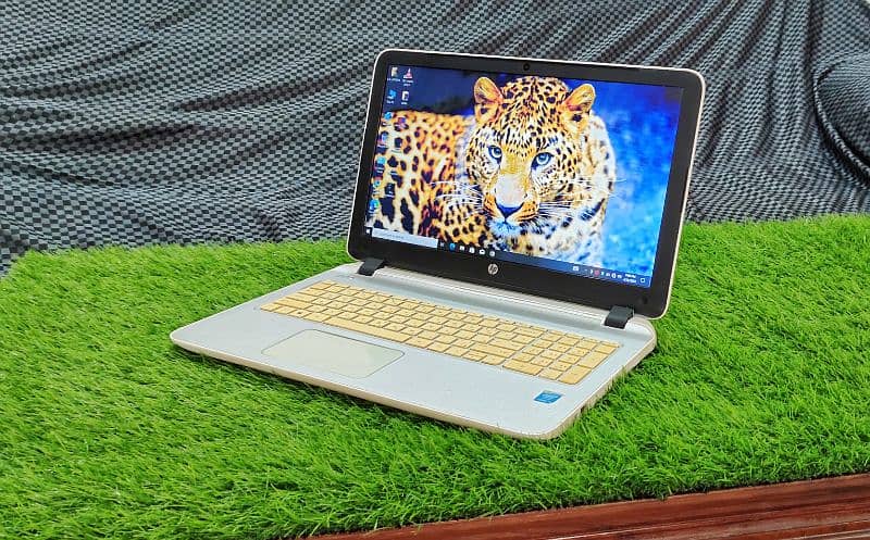 HP Pavilion 15p core i3 4rth Generation