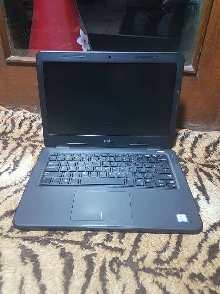 Dell Latitude 3300 core i3 7th gen A+ condition