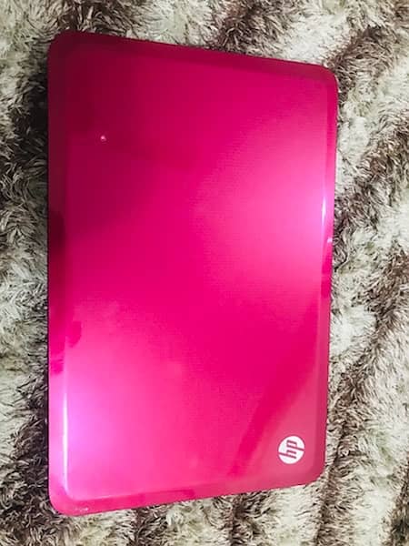 Hp laptop Pentium 2.55 Processor SSD 128GB / Ram 4GB