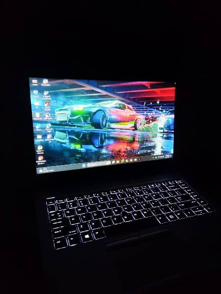 HP elitebook 840 g5 core i7 8th gen 16 512 touch screen 2gb graph card