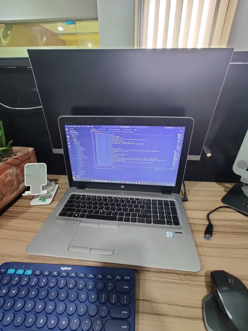 HP 850 g3