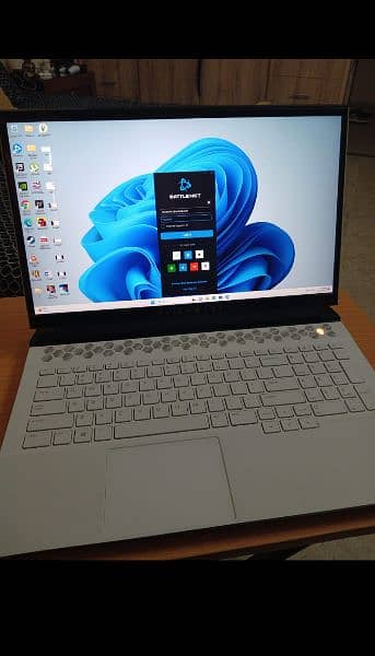 Dell Alienware M17 R3 10th Gen Ci7 16GB  1TB SSD 8GB  RTX 2070 SUPER