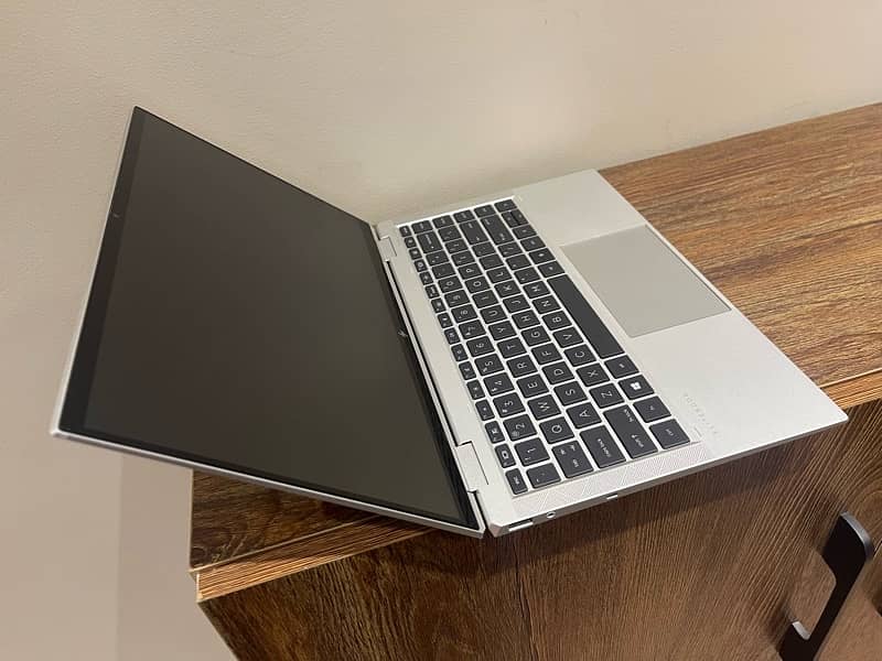 Hp Elitebook 1040 G7 x360 Intel Core i7-10th Gen - Touch Screen -