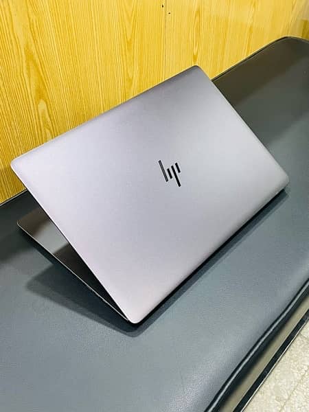 HP Z:Book Studio