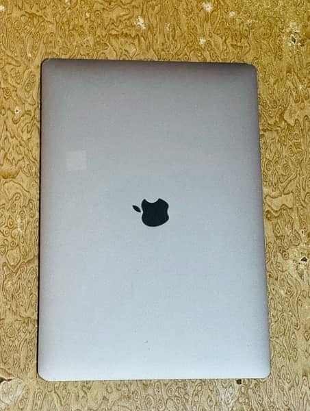 MacBook Pro 2019 i7 16gb ram 256gb ssd for sale
