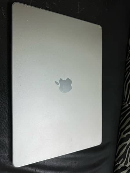 macbook air 2023 15inch starlight