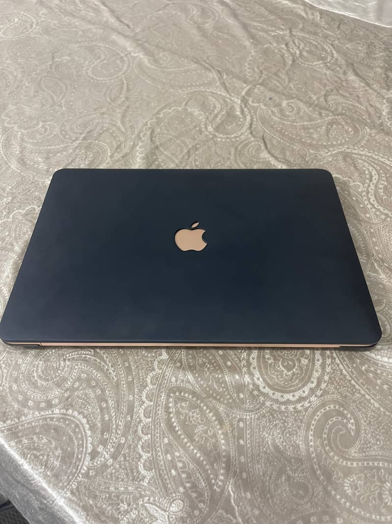 MACBOOK AİR M1 8-256 GB ROSE GOLD