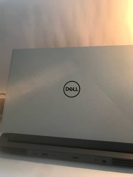 Dell G5 15 AMD Ryzen7 Nvidia Geforce RTX 16 512gb