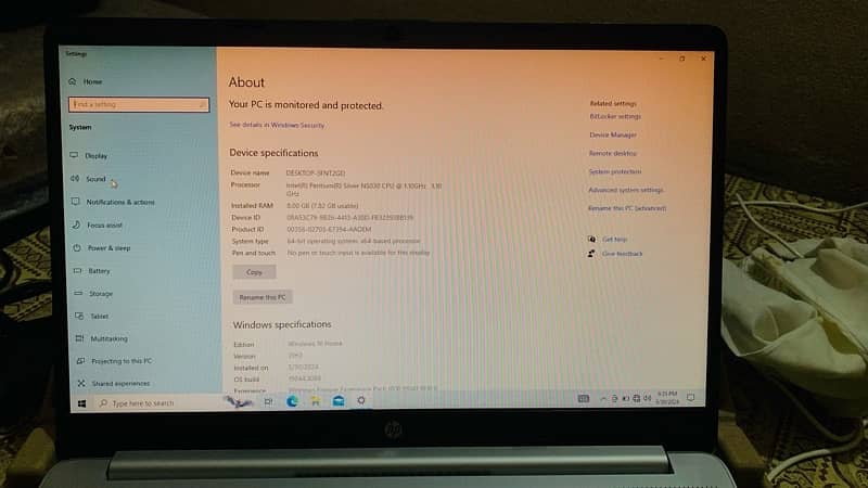 HP Laptop (brand new)