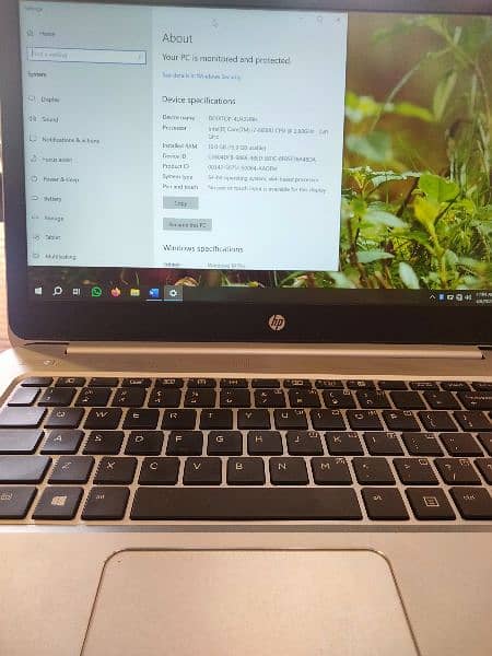 Selling HP Elitebook Folio 1040 G3 i7 6th Generation with 16 GB ram