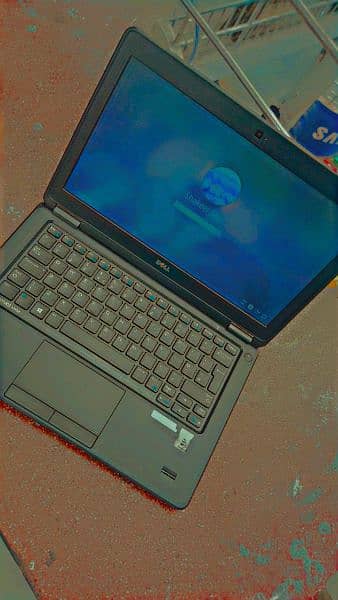 Dell Core i5 5th gen 8gb Ram with charger