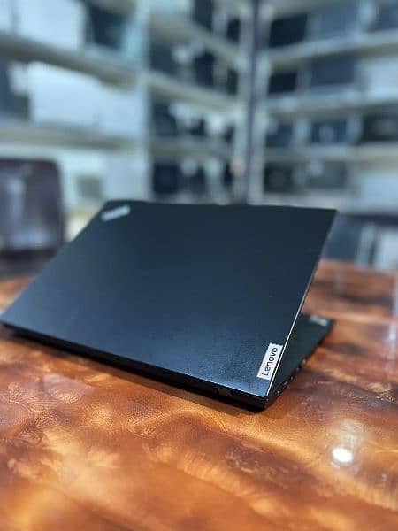 " lenovo thinkpad amd ryzen 5 5600u gaming laptop"