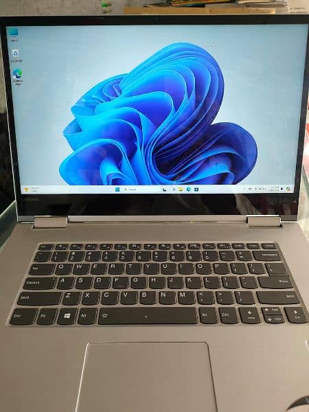 Lenovo yoga 730-15"