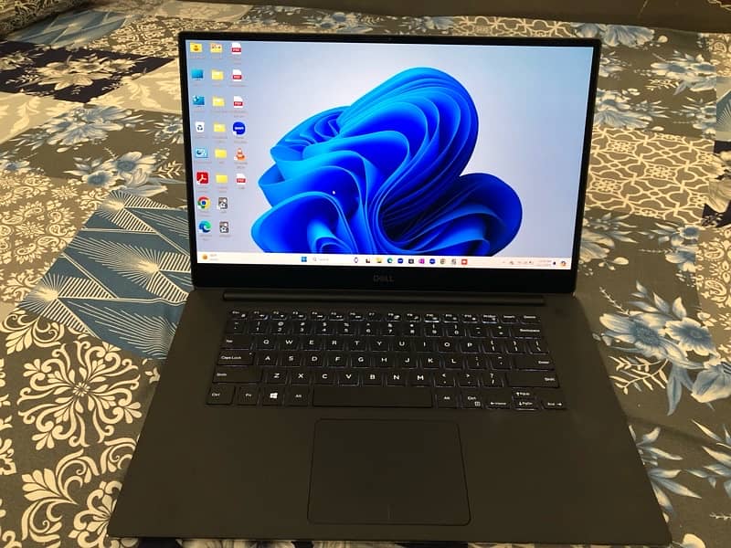 Dell XPS 15 7590