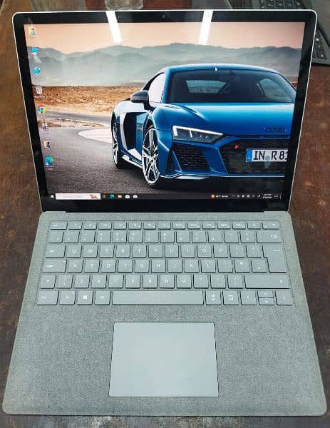 Microsoft Surface Laptop 2 | i5 8th Gen | 2k, Touch Screen