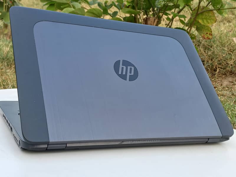 Hp zbook core i7 : 03018531671