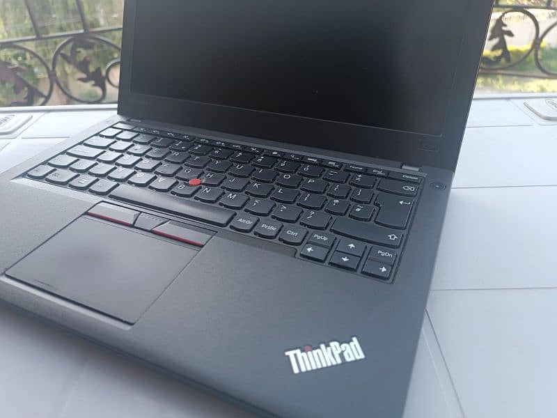 Lenovo ThinkPad x260 i5 6th Gen | 8GB RAM | 256GB SSD