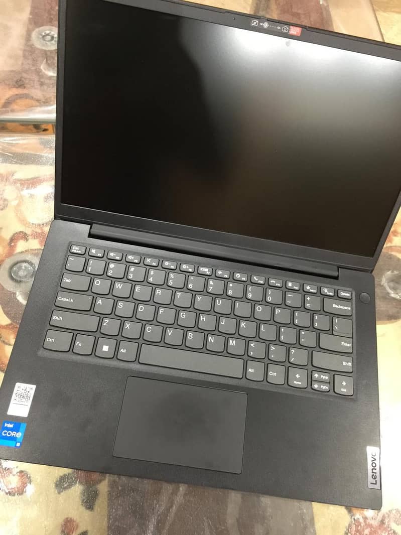 Lenovo v14 G3 i5 12th gen