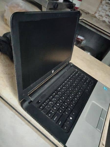 HP laptop i3 3rd generation 4 gb 320 gb 1.8ghz processor