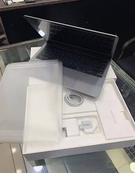 MacBook Air M-1 Chip 2020