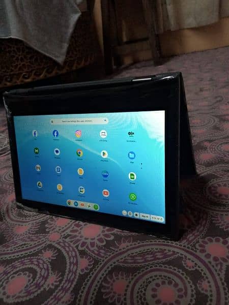 It's good condition chrome book